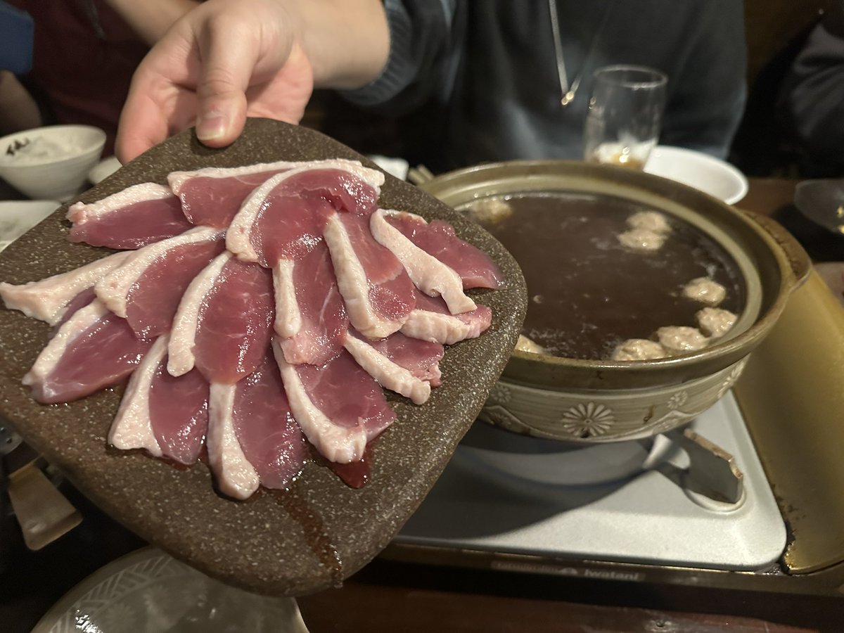 久しぶりにみんなとご飯食べて楽しかった〜🍺
リーチタンヤオピンフで先、和了ります！