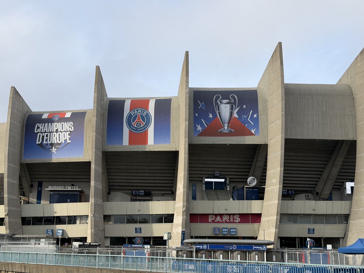 xclervaux's tweet image. 2025… Fallait vraiment être là pour le vivre. Merci le PSG pour les émotions. Abonné et comblé 🔴🔵