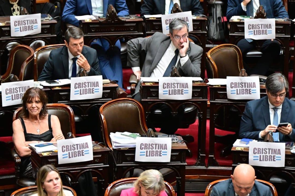 Carlos Verna tweet media