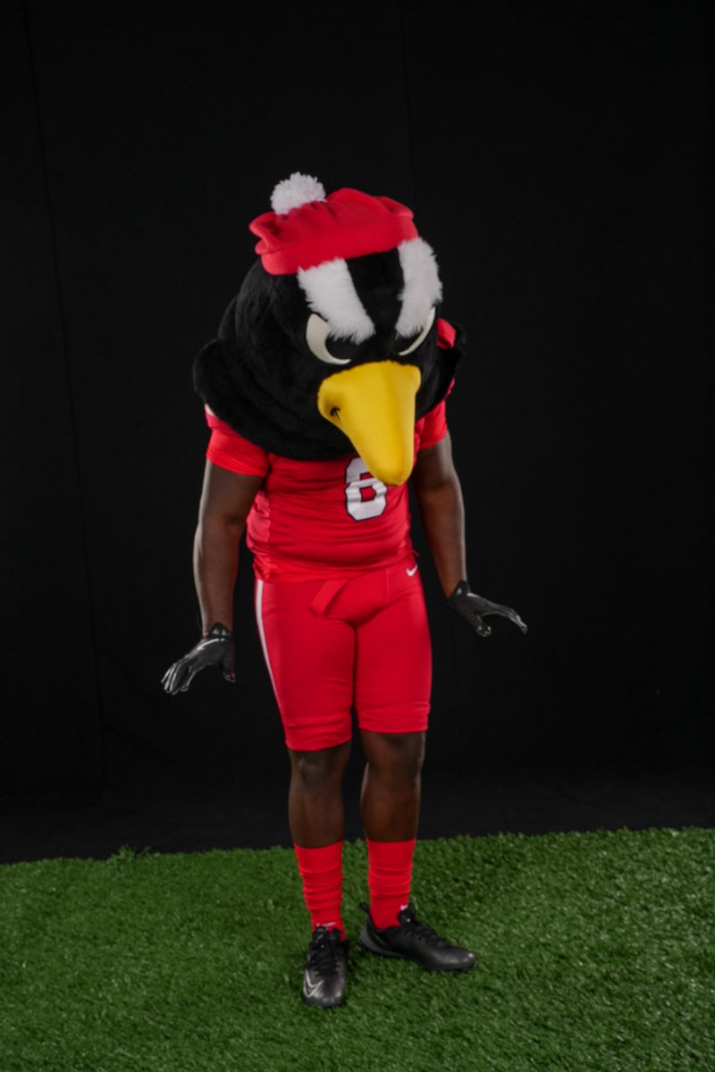 Extremely blessed to receive a Division 1 offer from Youngstown State! Go Penguins! <a href="/Rays_World9/">Uncle Ray</a>