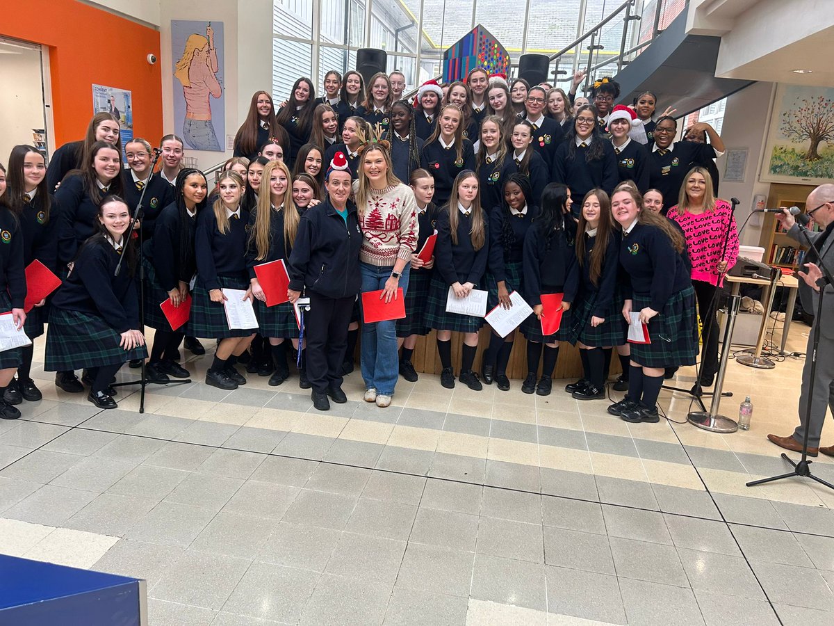 T.Y. Coláiste Bríde tweet media