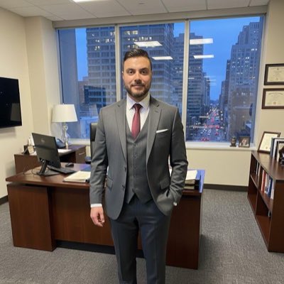 DanHasbun's tweet photo. #NewProfilePic https://t.co/F7MDXsVmwE