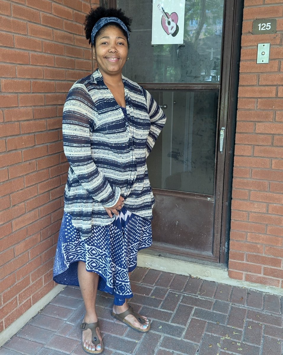 Last week we posted our article about the situation at 300 Dufferin. Today, we hope you will take the time to read about it in one tenant's own words
parkdaleorganize.ca/2025/12/16/par…