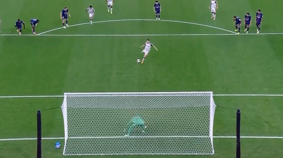 جورجينهو يشعل مباراة نهائي كأس إنتركونتيننتال ويسجل هدف التعادل لـ فلامينجو أمام باريس سان جيرمان لتصبح النتيجة 1-1 