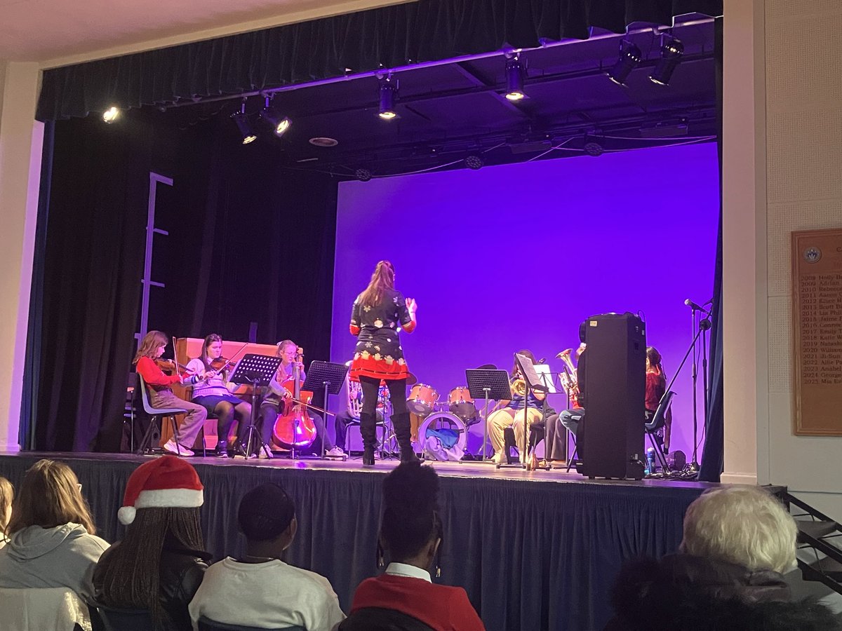 Castle Manor Academy tweet media