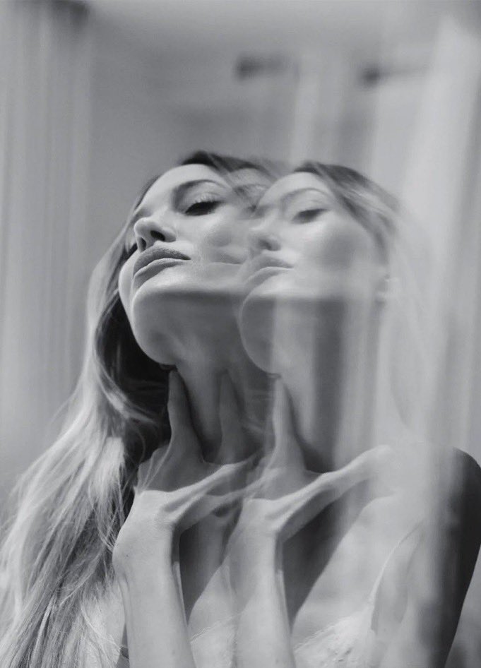 i must be in a museum