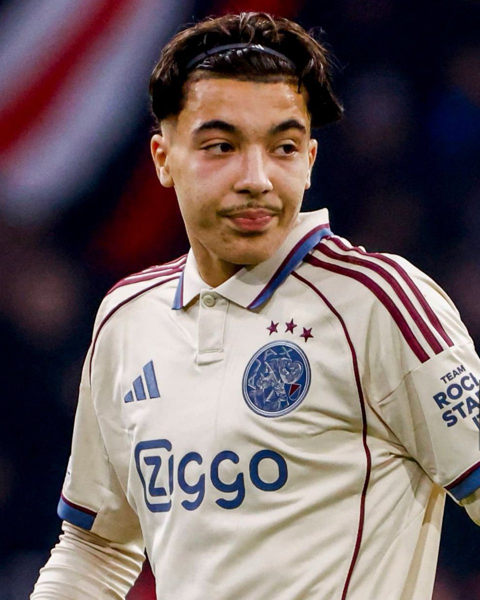 MountakhabFoot's tweet image. Rayane Bounida (19), 𝗧𝗥𝗜𝗣𝗟𝗘 𝗣𝗔𝗦𝗦𝗘𝗨𝗥 𝗗𝗘́𝗖𝗜𝗦𝗜𝗙 avec l’Ajax en Coupe des Pays-Bas. 🇳🇱😳