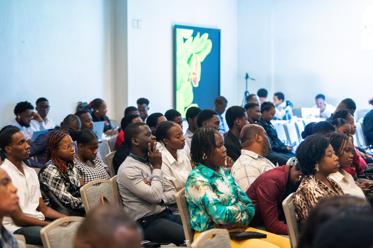 RANKONT-ÉDU tweet media