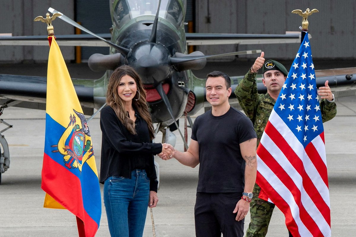 leadersmena's tweet image. #UnitedStates has announced a #temporary #deployment of #AirForce personnel to #Ecuador as part of its regional anti-#narcotics campaign.