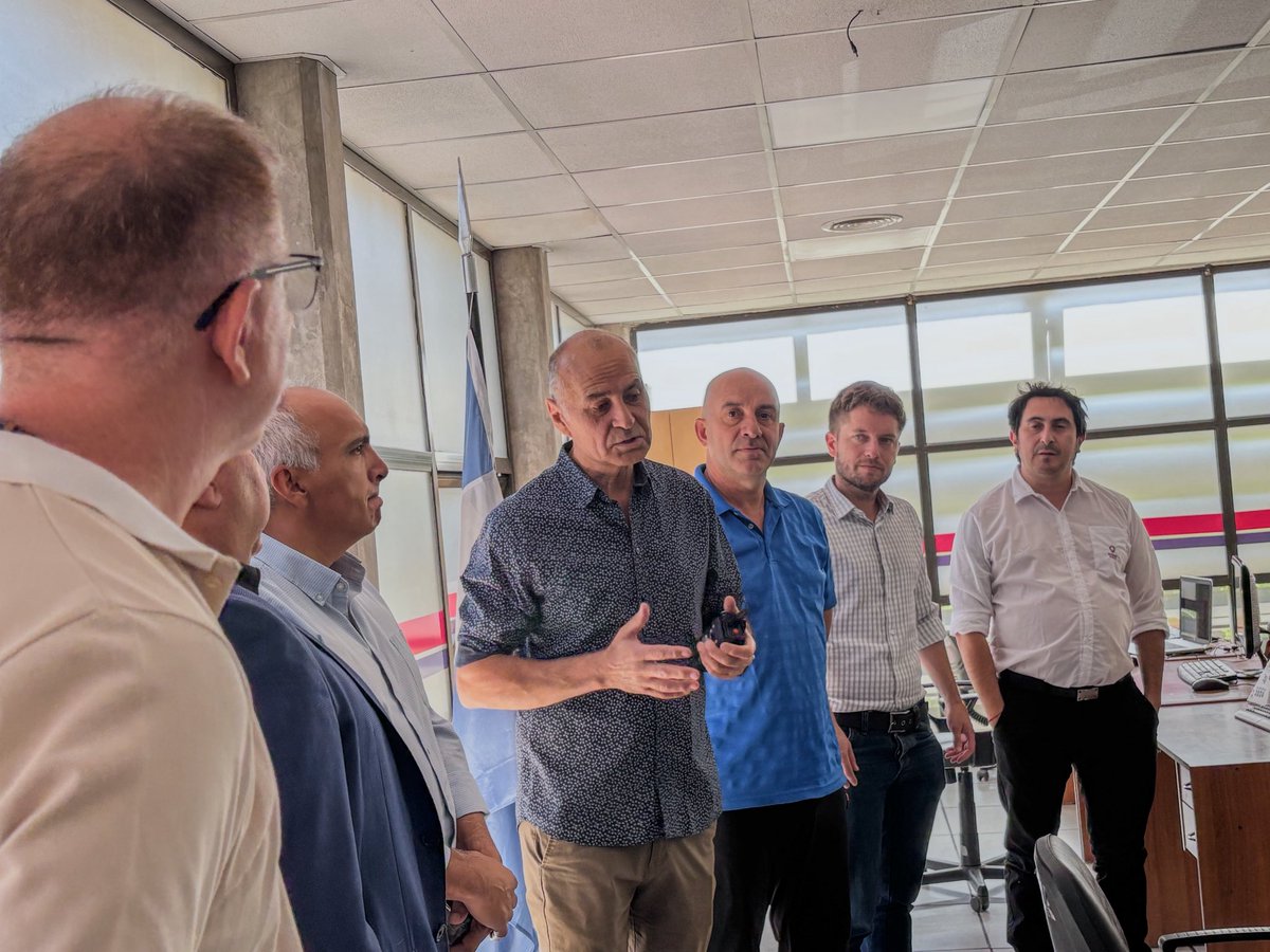 Recibimos la visita de la Municipalidad de San Juan en Godoy Cruz 🙌

Compartimos nuestra experiencia y mostramos cómo funciona el sistema de seguridad que venimos desarrollando en el departamento.