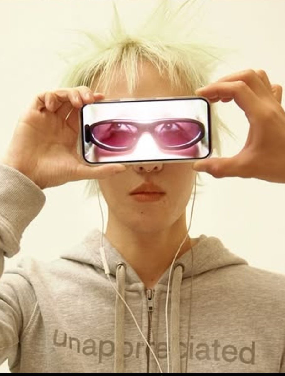 이거 그려서 가져갈려 했는데
맘을바꿈