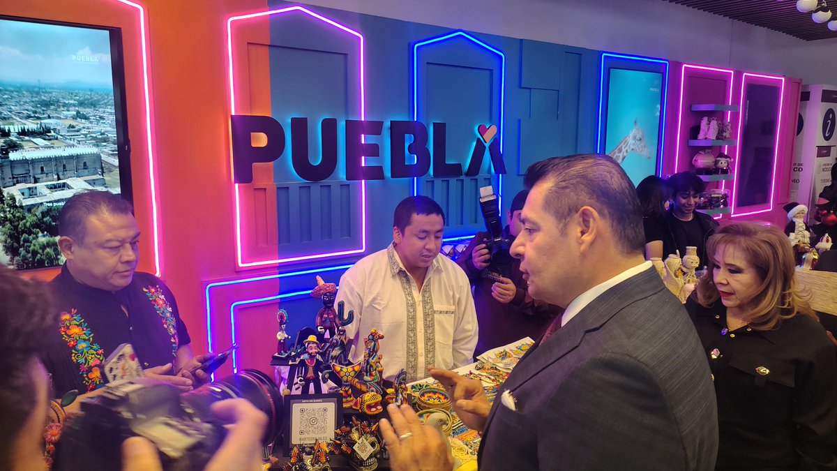 Desde las instalaciones de #PuntoMéxico <a href="/SECTUR_mx/">SECTUR México</a> #CDMX presenta el gobernador de <a href="/Gob_Puebla/">Gobierno de Puebla</a>  <a href="/armentapuebla_/">Alejandro Armenta</a> las características de la Universidad de las Bellas Artes de Puebla, que se creará en la zona del Museo Internacional del Barroco.