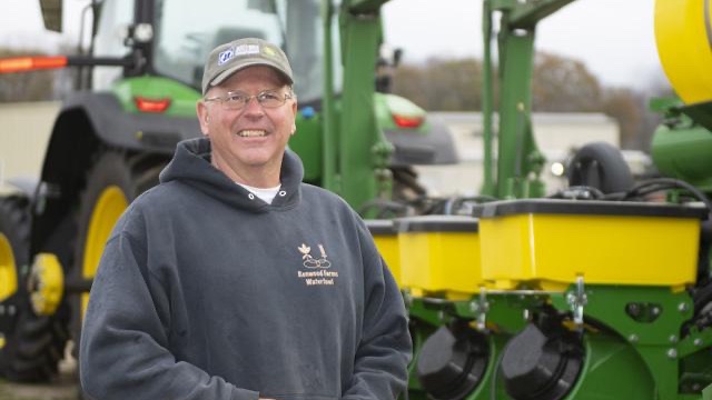 David Hula's corn yield contest winning streak continues. 

The Charles City, Virginia, farmer produced 572.2589 bushels per acre to top the 2025 National Corn Growers Association (NCGA) Yield Contest.

Crops Technology Editor <a href="/PamSmithDTN/">Pam Smith</a> reports: dtn.link/txnp22
