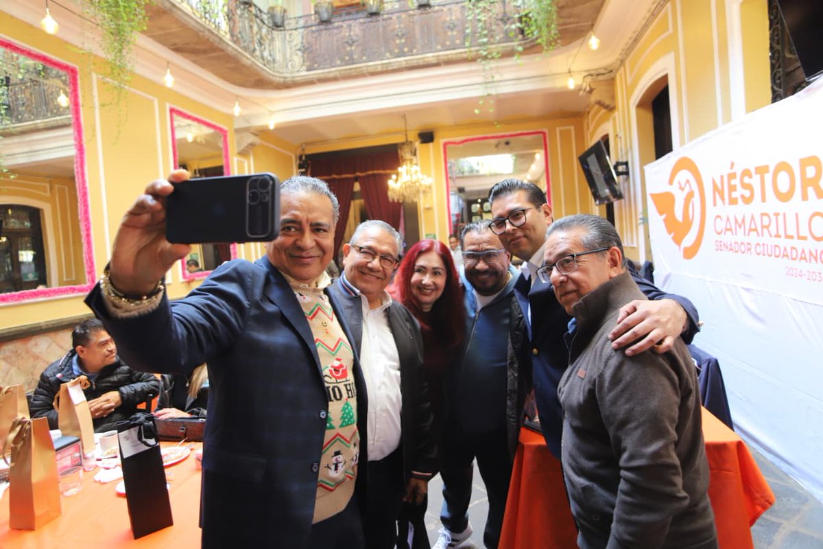 NestorCamarillo's tweet photo. No dejamos pasar la oportunidad de saludar a nuestras amigas y amigos de los #MediosDeComunicación.
Que este nuevo año venga lleno de bendiciones, prosperidad y éxito. ¡#FelizAño y que viva la libertad de expresión! 🧡🎙 https://t.co/KObCyZNX2Q