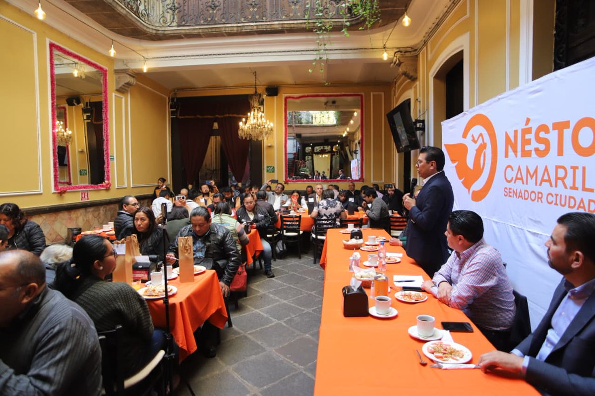 NestorCamarillo's tweet photo. No dejamos pasar la oportunidad de saludar a nuestras amigas y amigos de los #MediosDeComunicación.
Que este nuevo año venga lleno de bendiciones, prosperidad y éxito. ¡#FelizAño y que viva la libertad de expresión! 🧡🎙 https://t.co/KObCyZNX2Q