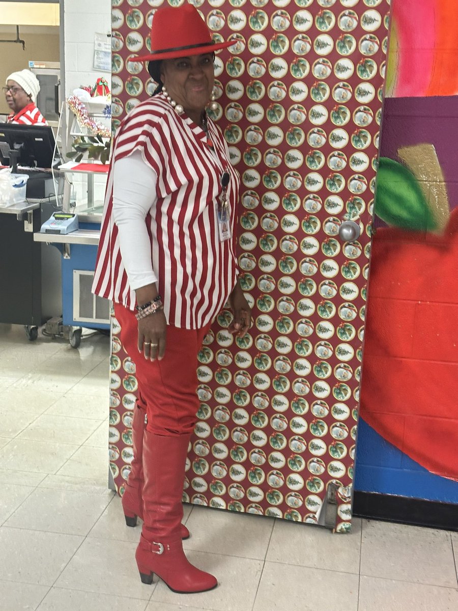 Sweet Stripes!! Countdown to Christmas!! #TigerNation 
<a href="/keelmathTN/">Eddie Keel</a> <a href="/Aritmetica_Lady/">A Smith</a> <a href="/FCPSchoolsTN/">Fayette County Public Schools</a> <a href="/WendyBoone1983/">Wendy Boone</a> <a href="/mermaidninja713/">Emily Winchell</a> <a href="/OESrockSTARS/">Oakland Elementary School</a> <a href="/oessnookster1/">oessnookster</a> <a href="/BCESMustangCity/">Buckley-Carpenter</a>
