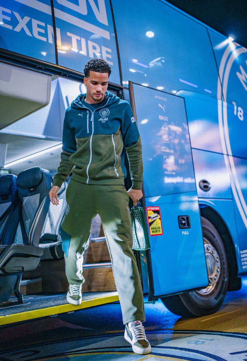 맨체스터 시티가 공개한 Divine Mukasa 1군 출전 관련 이미지