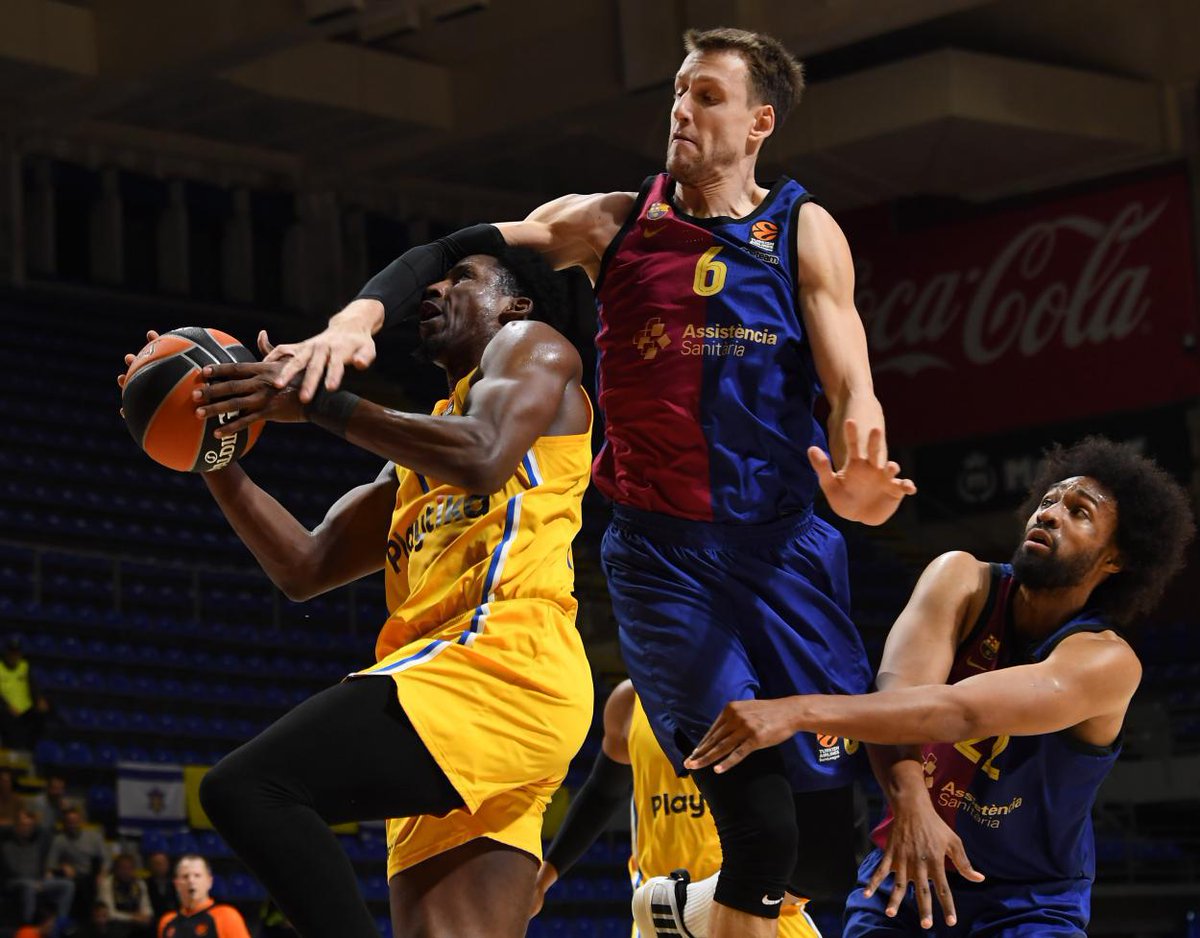 BREAKING: Barcelona 🇪🇸 announced they will host Maccabi Tel Aviv 🇮🇱 with no audience, as the anti-Israeli xenophobia in Spain is so out of control that they can’t protect the players. 

This says everything about what’s wrong with Spain, and absolutely nothing about Israel.