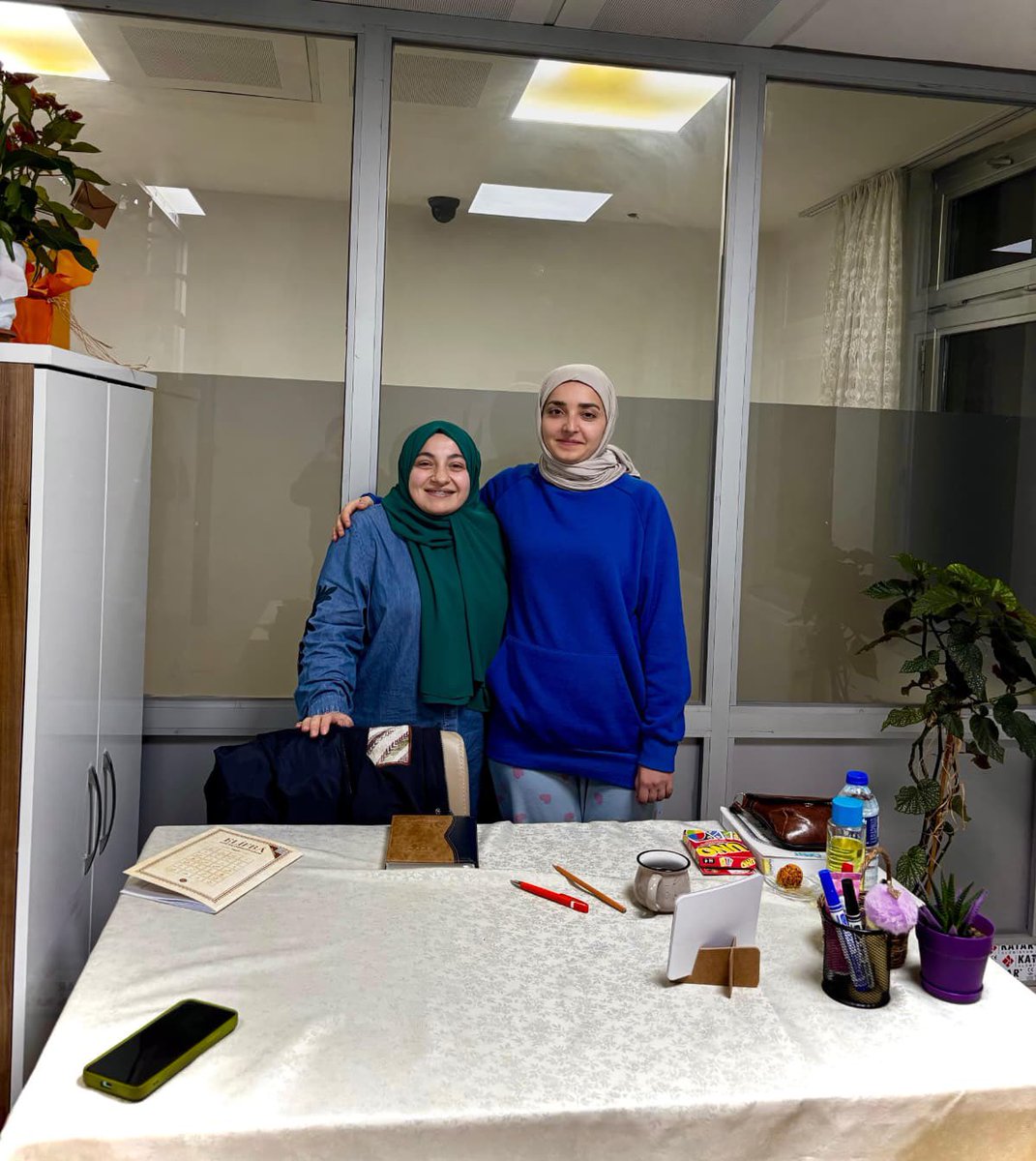 Manevi Danışmanımız nezaretinde öğrencilerimiz Kur'an-ı Kerim'e geçtiler. 

Tecvit ve mahreçlerine başlayarak güzel bir ilerleme kaydettiler.🧿

#GSBYurtları

📍Boyabat