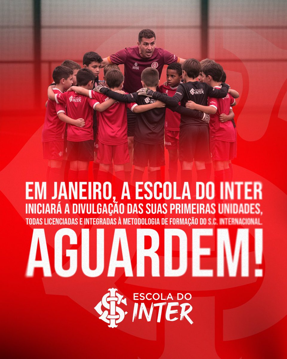 SCInternacional's tweet photo. Vem novidade por aí! Em janeiro, a Escola do Inter começará a divulgação das suas primeiras unidades licenciadas, todas integradas à metodologia de formação do Sport Club Internacional. Esse é um passo importante para reforçar o compromisso com a formação esportiva baseada nos valores, princípios e métodos do Clube do Povo! Aguardem. 🇦🇹❤️