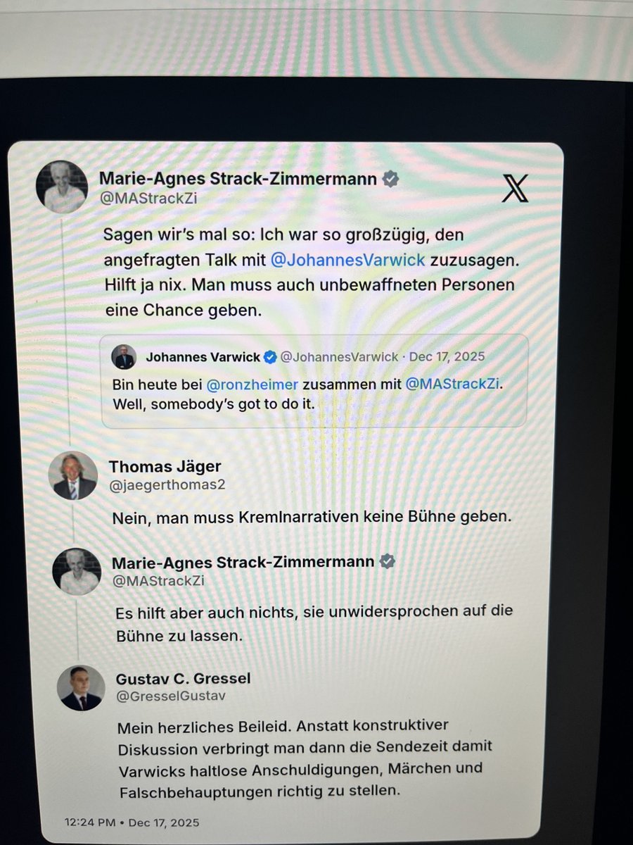 Bezeichnend, wie sich die Verächtlichmacher die Bälle zuspielen. Fehlt nur noch der/die/das Berger. Ich verstehe, dass es für die frustrierend ist, permanent daneben gelegen zu haben, leider aber hat das  schlechte Politik mitbefördert - und sie haben Schuld auf sich geladen.