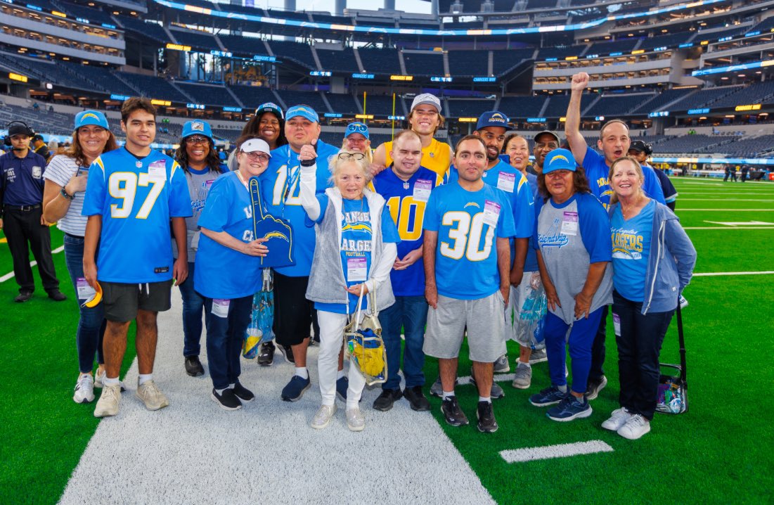 karenluvssports's tweet image. #WPMOYChallenge + Cameron Dicker