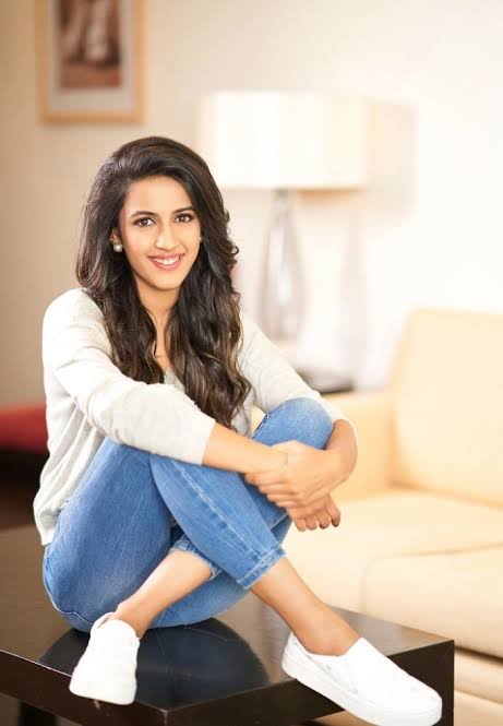 CelebrityBorn's tweet photo. Happy Birthday Niharika Konidela (an Indian actress, and producer)
- She was born on #Dec18 in 1993
- She worked in #telugucinema
- She is the daughter of #NagendraBabu and sister of #VarunTej
- #PawanKalyan #Chiranjeevi are her uncles
About: https://t.co/lOq3trT7tO https://t.co/RbzPu60eSJ