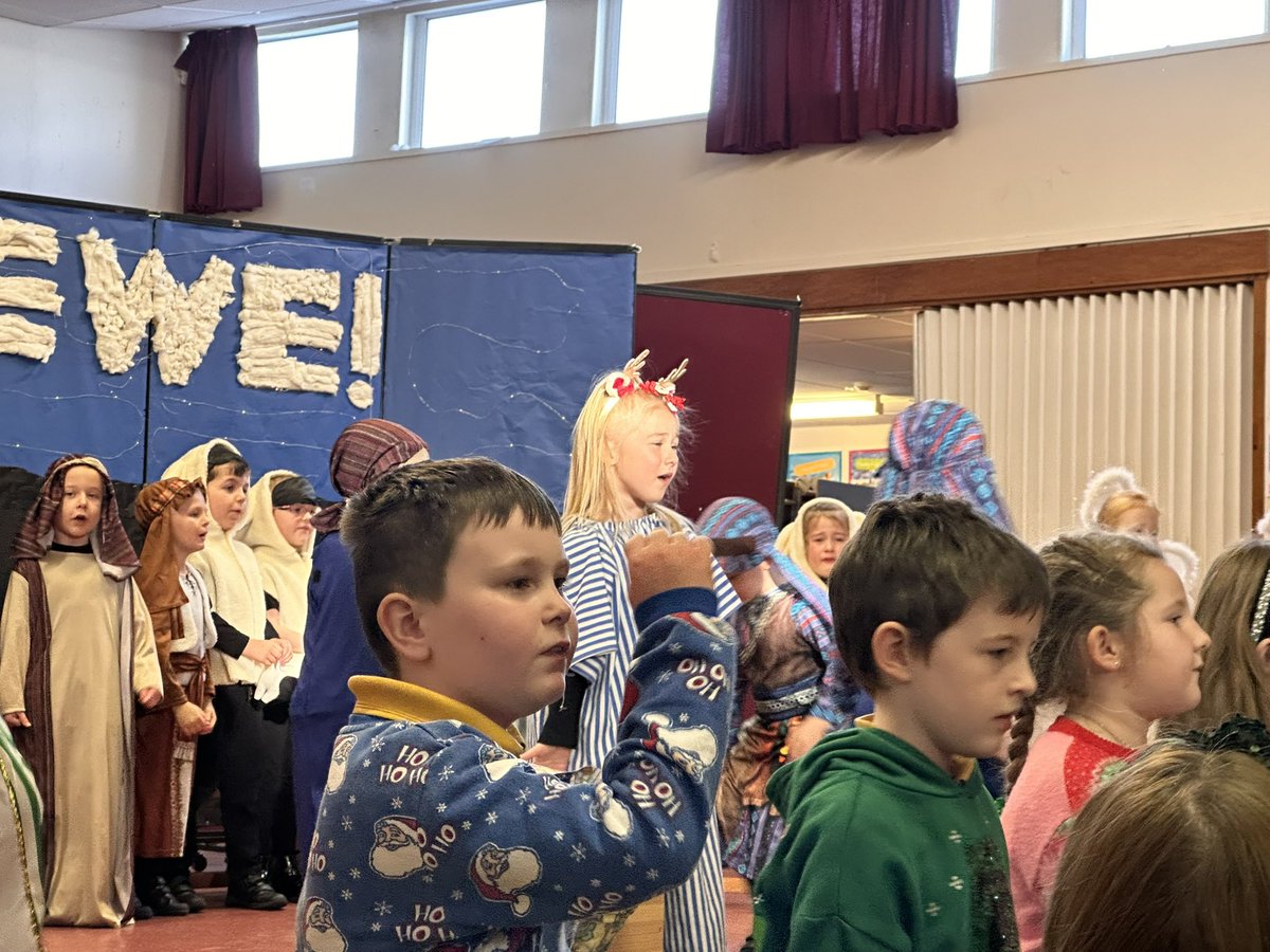 WhitehirstPs's tweet image. An amazing nativity performance from Primary 1,2 and 3 - super proud ⭐️ #heyewe #superstars #Christmas2025