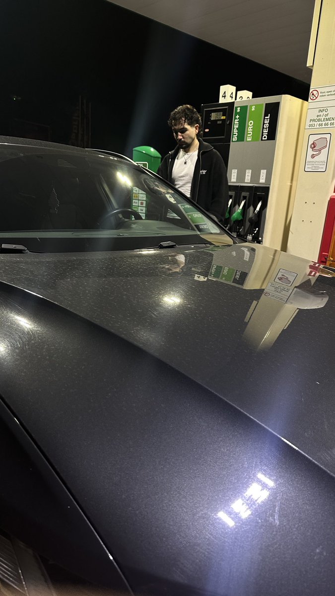 Hapluto02's tweet image. Есен