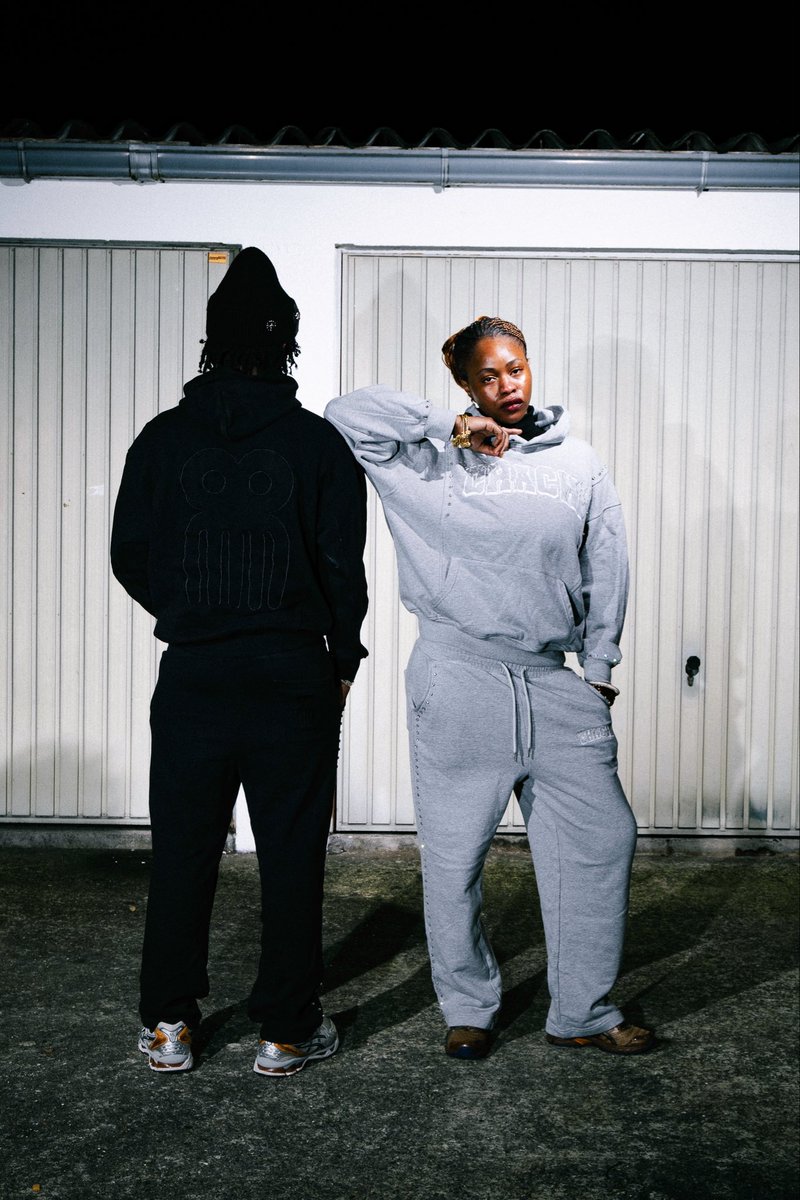 offCHACHI_'s tweet photo. A closer look at the FW25 collection.

Heavyweight fabric.
Hand-placed rhinestone detailing.
Embroidered Floral accents stitched into the CHACHI identity.

Finished with the Duafe comb on the back
a symbol of care, strength and culture.

THE CHACHI SIGNATURE TRACKSUIT. 

JANUARY https://t.co/nZnmHfirxr