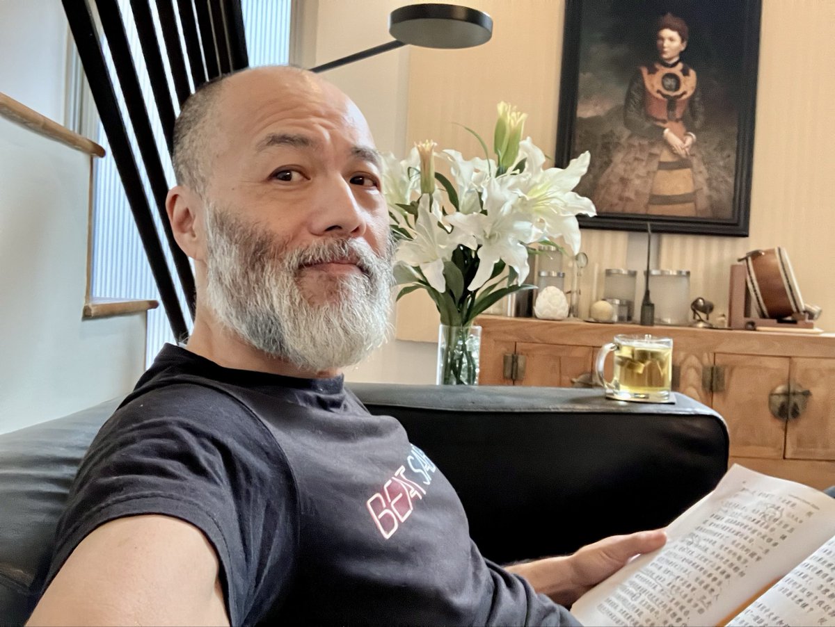 Remembering my time at <a href="/BrownUniversity/">Brown University</a> by studying my textbook from Chinese class. One of the gifts that Brown gave me was my own culture. Thank you, #BrownUniversity. 
Love,
Henry
#EverTrue