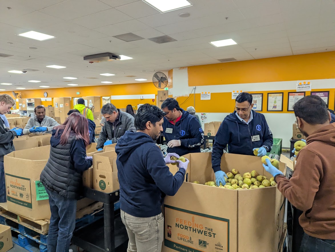 This week, #TeamSkyhighSecurity was honored to volunteer with Second Harvest of Silicon Valley, a fantastic organization with a mission to end hunger in our community. 

We sorted over 15,000 lbs of pears to get them ready for distribution to those in need. 

#SkyhighSecurity