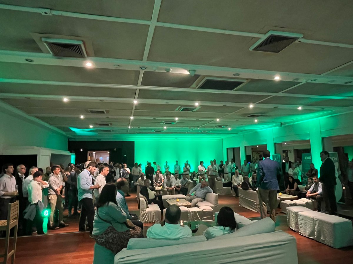 Más momentos del encuentro de fin de año junto a <a href="/camagro_oficial/">Camagro</a> <a href="/CUS_UY/">CUS</a> y <a href="/URUPOV_UY/">URUPOV</a> 
Gracias a quienes fueron parte de este encuentro y al trabajo compartido durante todo el año.