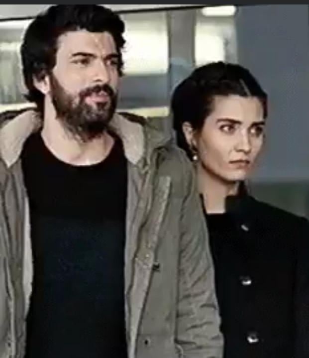 Elif y Omer
#EnginAkyürek #TubaBüyüküstün #MasEnTuQueNunca