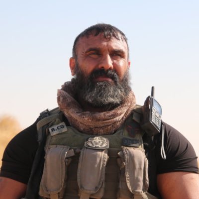 فقط في عراق الحاكمية الشيعية

هل سمعتم بيمني أو إيراني أو خليجي أو حتى مسيحي يطعن أو يسب صحابة النبي ﷺ أو زوجاته؟
عبر العصور لم يعرف هذا الانحراف إلا في العراق، ويُبرر له بلا رادع أو محاسبة الحكومة العراقية!
باسم الكربلائي وعلي نعيم وأبو عزرائيل وعبد الحسين الحاتمي نموذج من