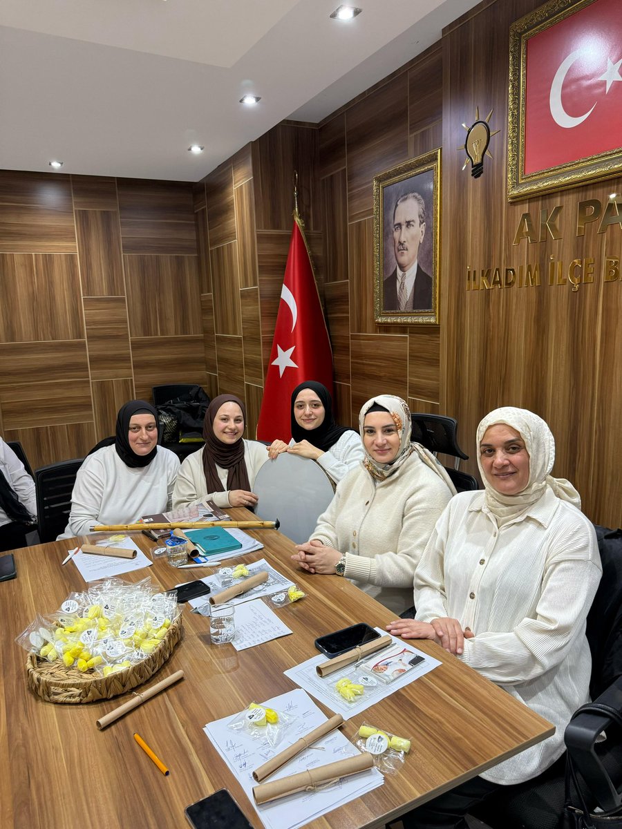 akkadinn5555's tweet photo. Mevlânâ Haftası kapsamında ilçemizde, hoşgörü ve gönül dünyamıza ışık tutan Mevlânâ Celaleddin-i Rumi’yi anmak amacıyla anlamlı bir program gerçekleştirdik. https://t.co/3IZmHAK6wx