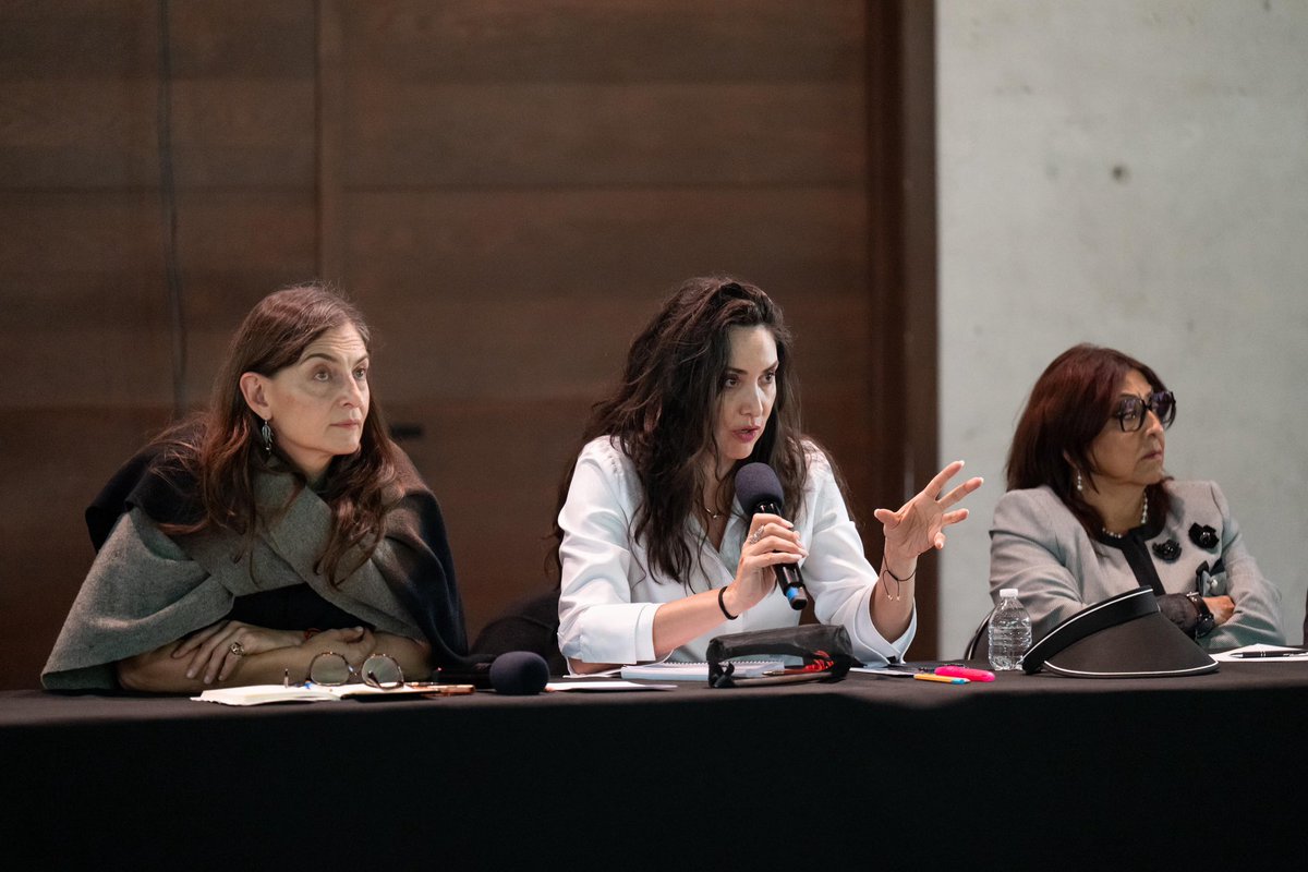 Claudia Curiel de Icaza tweet media