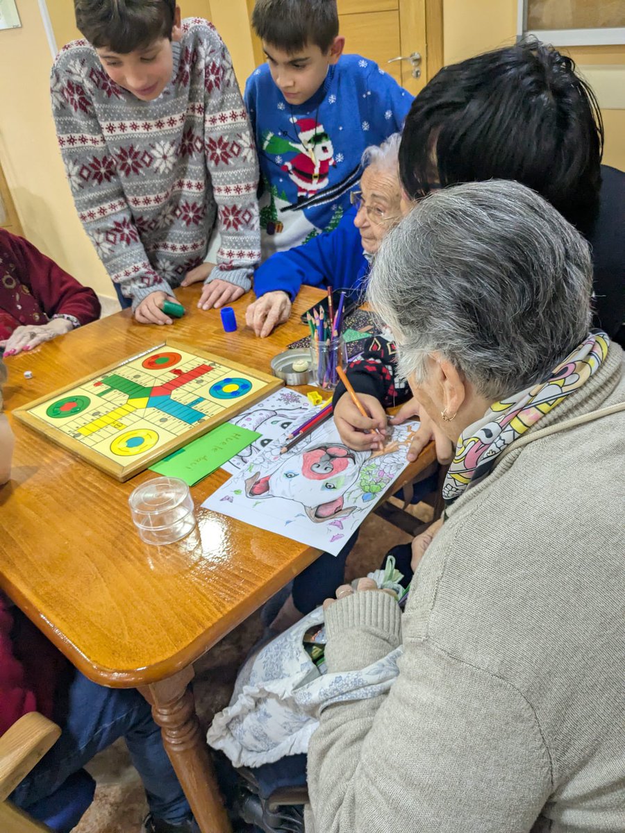 Colegio Virgen Milagrosa tweet media