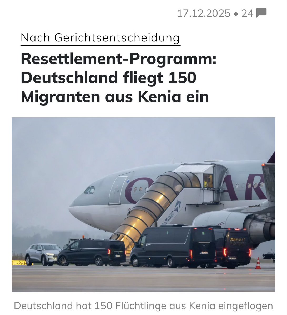 queru_lant's tweet photo. Trotz offiziellem "Auffnahmestopp" wurden 150 Migranten, überwiegend aus dem Sudan, Kongo und Somalia, via Kenia nach Leipzig eingeflogen.

Im Rahmen dieses Programms ist kein Asylverfahren erforderlich. Die aufgenommenen Personen erhalten zunächst eine auf drei Jahre befristete Aufenthaltserlaubnis, die bei gelungener Integration später in eine unbefristete Niederlassung umgewandelt werden kann.

Ende Oktober traf das Oberverwaltungsgericht Berlin-Brandenburg eine Entscheidung im Fall einer Frau aus dem Südsudan, die an einer neurologischen Erkrankung leidet und zusammen mit fünf Angehörigen für eine Aufnahme vorgesehen war.