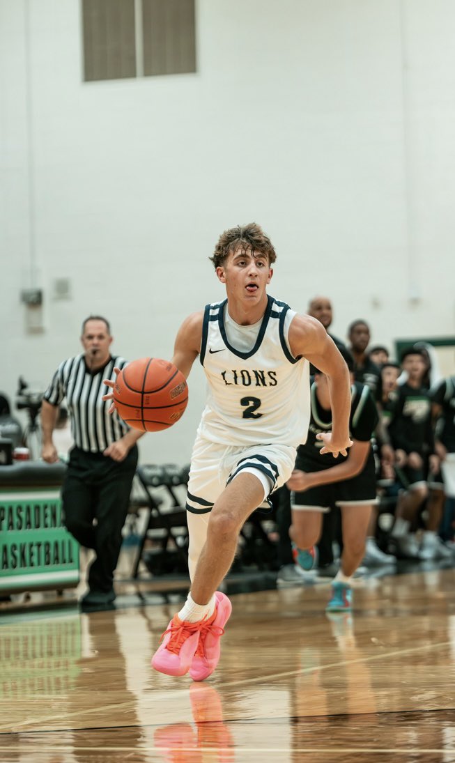 Take Notice of The Trio: Lake Creek Junior PG <a href="/iamaxel24_/">Axel</a> runs the show. Snr <a href="/JermMcshan1/">𝓙𝓮𝓻𝓮𝓶𝓲𝓪𝓱 𝓜𝓬𝓼𝓱𝓪𝓷</a> is a “RiseUP &amp; be an impact” player on both ends of the court. Soph <a href="/HunterLaskoskie/">Hunter Laskoskie</a> is dynamite quick. This trio plays together &amp; they are unstoppable. Add the two Snr bigs at 6’4 and 6’5