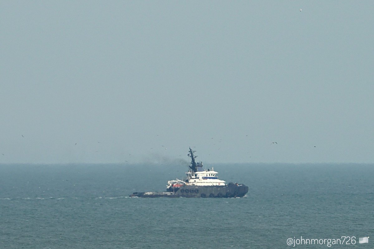 johnmorgan726's tweet photo. Barge of turbine parts being towed out to the @DominionEnergy Coastal Virginia Offshore Wind (#CVOW) farm construction project by the #tugboat #OceanWave, IMO:9554004 🇺🇸 27 miles off the coast of Virginia Beach. https://t.co/CqUfTBcq8E