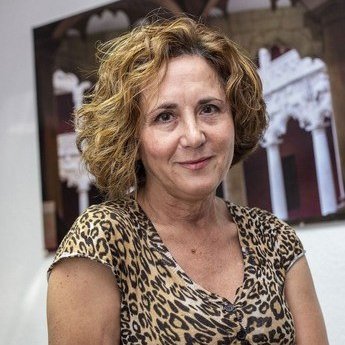 FELICIDADES, BELÉN

Desde el Ayuntamiento felicitamos a la periodista Belén Monge, vecina de nuestra localidad, y ganadora del 24º Premio de Periodismo de Medio Rural de la <a href="/APGuadalajara/">APGuadalajara</a> 

¡¡Enhorabuena!!

+ info:
aprensaguadalajara.es/belen-monge-ga…