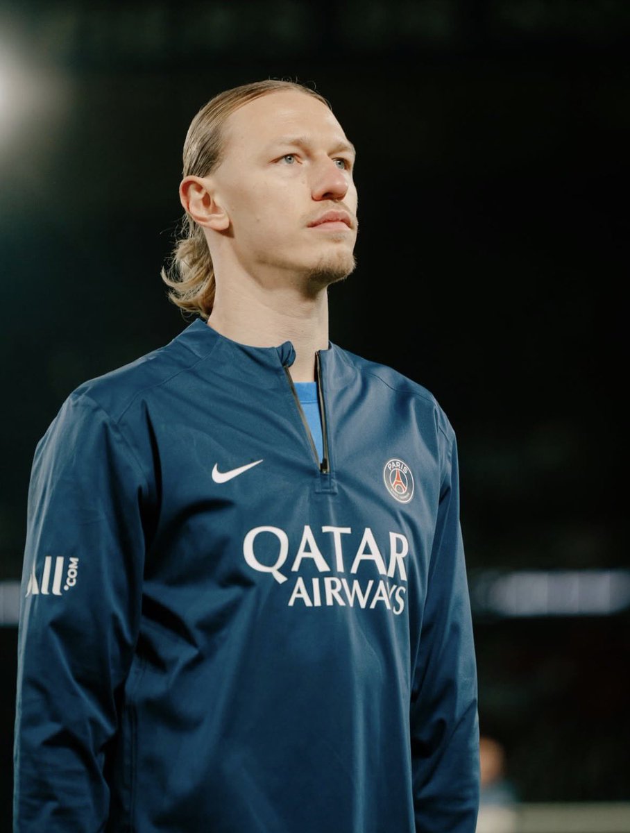 gustavoterini's tweet image. SIMPLESMENTE SAFONOV

QUATRO PÊNALTIS DEFENDIDOS!!!!!

ELE É FODA PORRA! PSG CAMPEÃO!