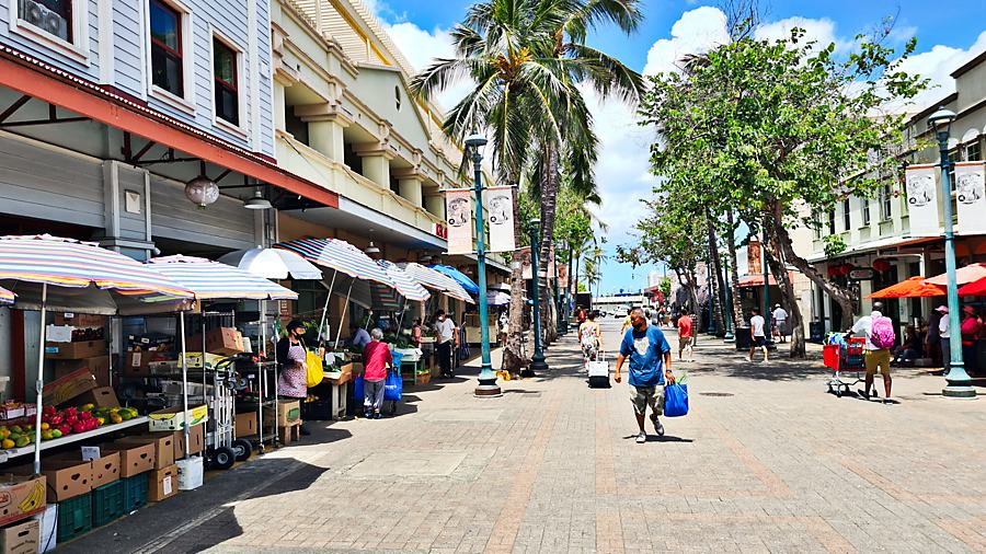 HNLChinatownOrg's tweet photo. The mission of ABCA is to build a Chinatown Arch, to promote economic development activities, and to work closely with the city to have a safe and clean Chinatown. #Honolulu #Chinatown https://t.co/sH4TglF9bu