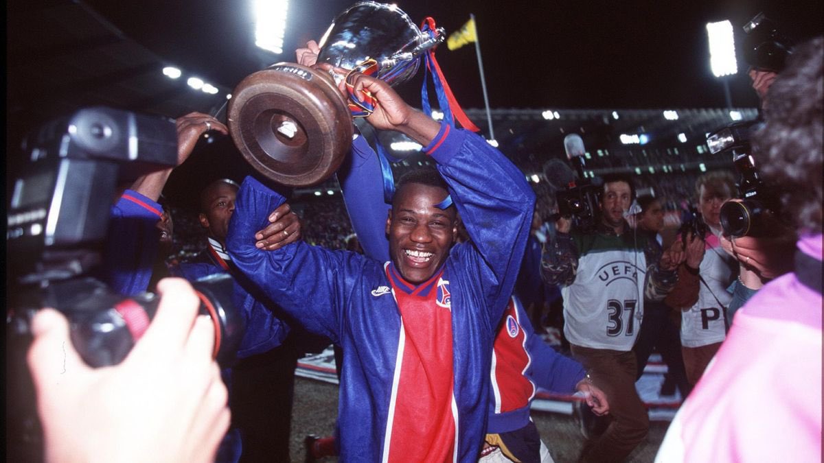 Paris_sginfos's tweet image. ❤️✨ LE PSG EST LE SEUL CLUB FRANÇAIS À AVOIR TROIS COUPES D’EUROPE ET LA COUPE INTERCONTINENTALE ✨💙

👑 LE ROI CONTINENTAL :

🏆 Ligue des champions de l'UEFA
🏆 Supercoupe d'Europe
🏆 Meilleur club de l'année

👑 LE ROI NATIONAL :

🥇Recordman en Championnat: 13 🏆…