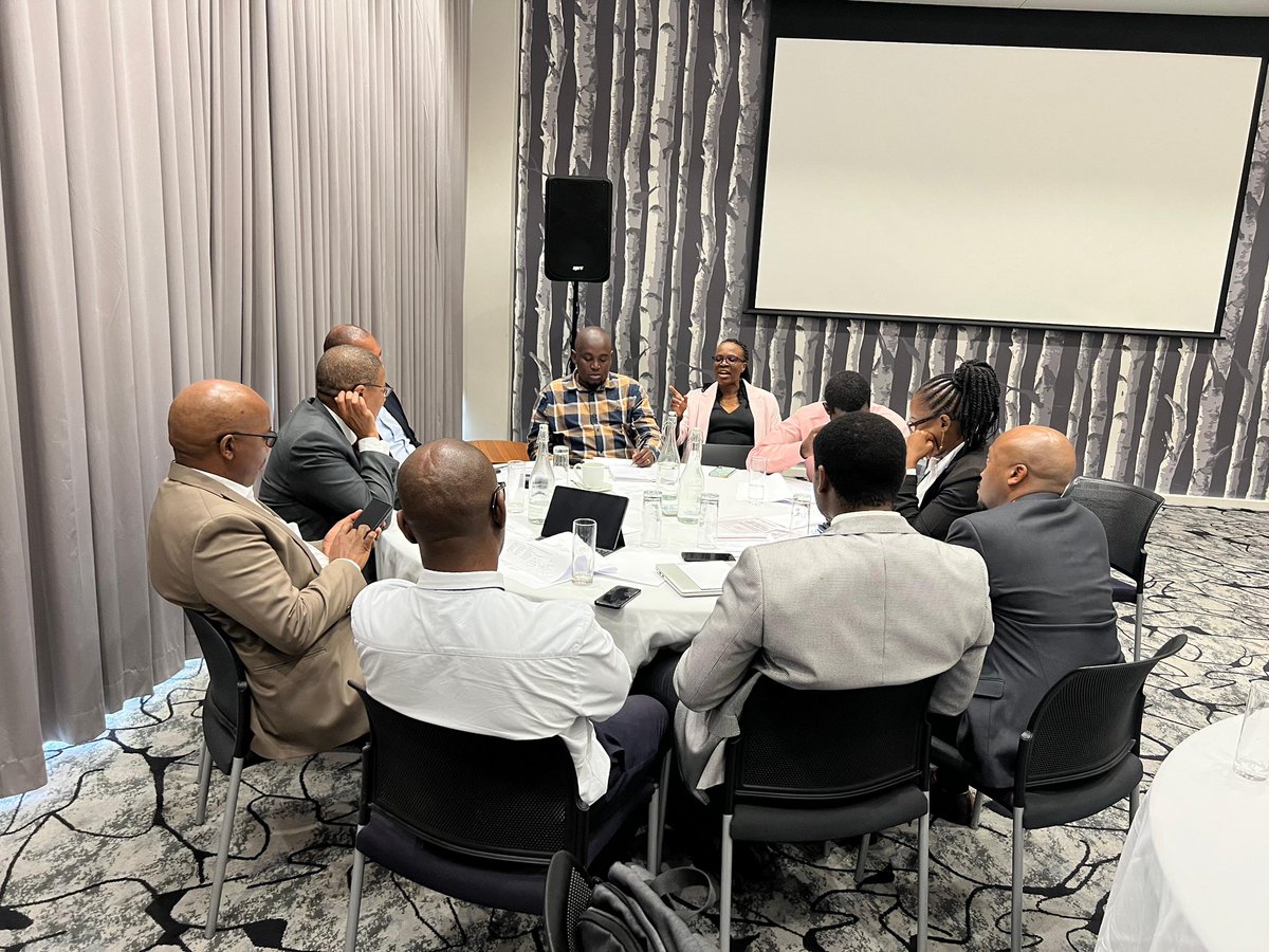 AfCFTA's tweet photo. The @AfCFTA Secretariat concluded a stakeholder engagement and capacity-building mission in #Eswatini, advancing implementation of the #AfCFTA Protocol on Investment. 

The mission reviewed the Diagnostic Gap Analysis, discussed National Focal Points, and exchanged views on Eswatini’s #investment climate. A policy dialogue highlighted data-driven investment promotion, regulatory predictability, investor aftercare, and integrating sustainability and digitalisation for long-term competitiveness. 

The programme was delivered with strong support from the Government of Eswatini, Eswatini Investment Promotion Authority (EIPA), and the private sector.