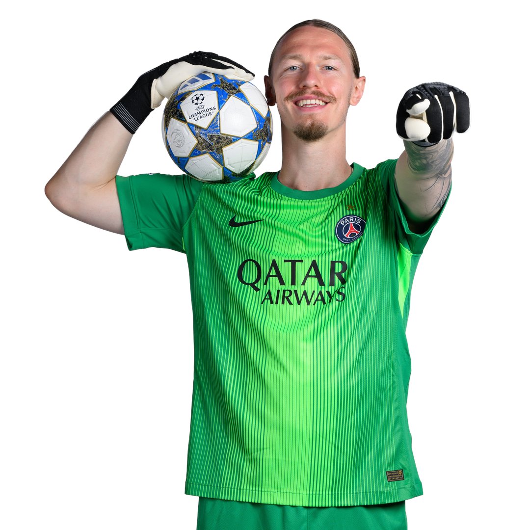 chorumedogremio's tweet image. A COISA MAIS INACFEDITAVEL QUE EU JA VI NO FUTEBOL

O DESGFRAÇADO PROFESSOR DE GEOGRAFIA PEWGOU 4

ESTATUA PRO HOMEM.
HERÓI NACIONAL!!!!!!!!!!!!!!!!!!