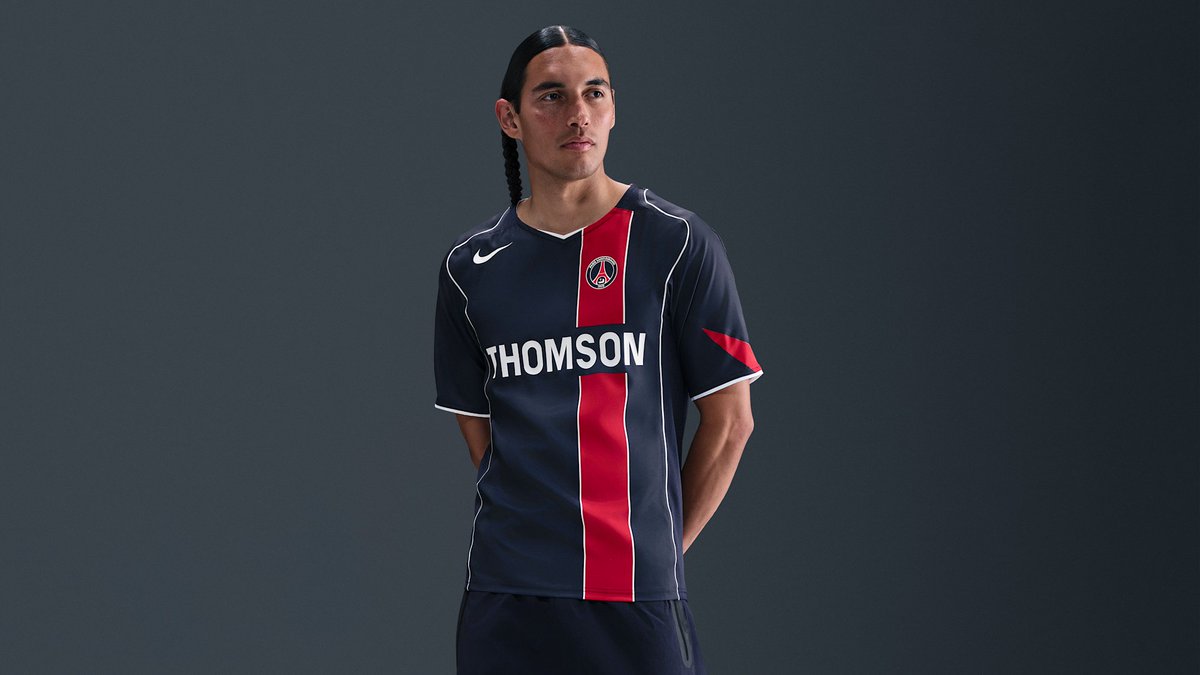 sdmlinks's tweet photo. 🏆 Camisa de Campeão:
🇫🇷 A lendária Total 90 PSG.

Camisa T90 x PSG 2004
Disponível do P ao GGG

Na Nike: https://t.co/6XvMzp6UOd https://t.co/iGkt4EQib0