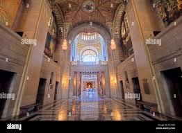BuckRight's tweet image. Check out this cowboy work of art. 

Nebraska state capitol building. 

FOUR HUNDRED FEET HIGH. 

400. 

How many horse and buggy loads of marble?

It is obvious the we repopulated someone else’s world.