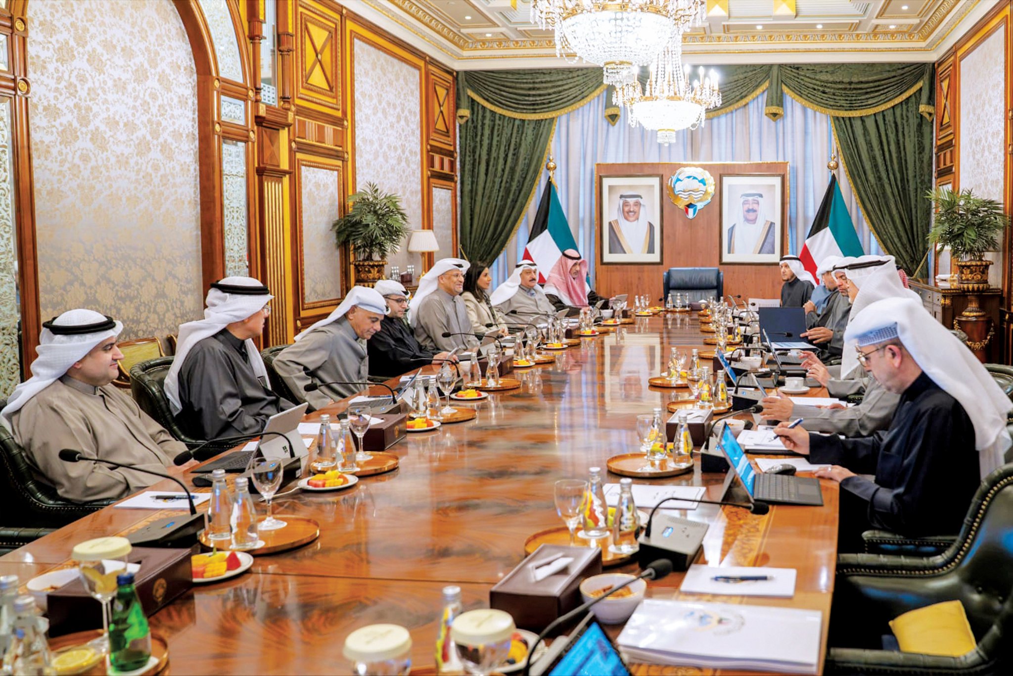 مجلس الوزراء: ليوفِّق الله الأمير لنهضة الكويت وتقدُّمها. هنّأ صاحب السمو بالذكرى الثانية لتولي سموِّه مقاليد الحكم 